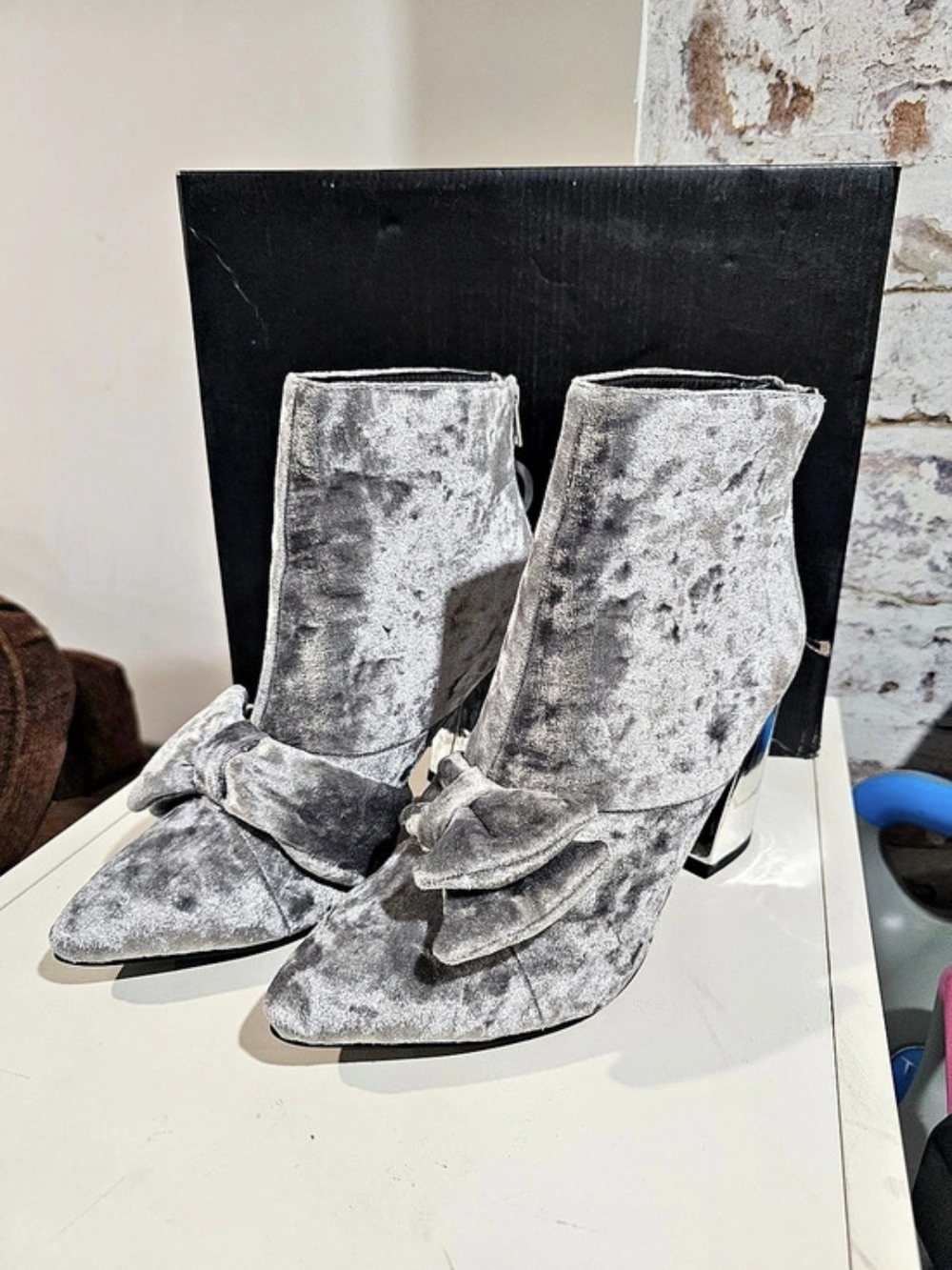 Jacobies YVONE-4 Gray Velvet Heeled Boots US 7